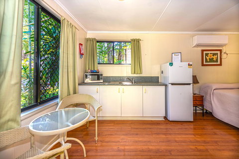 Oasis Tourist Park - New Castle Tourism 6