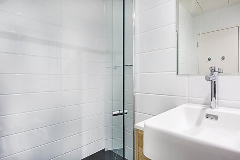 Mantra MacArthur Hotel - Newcastle Accommodation 24