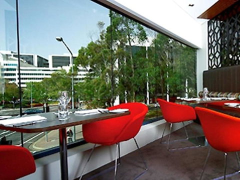Novotel Canberra - Newcastle Accommodation 14