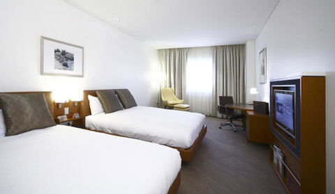 Novotel Canberra - Newcastle Accommodation 19