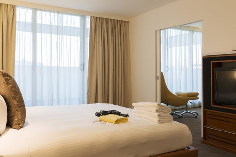 Novotel Canberra - Newcastle Accommodation 40