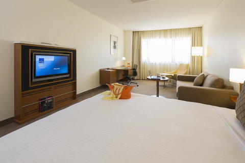 Novotel Canberra - Newcastle Accommodation 23