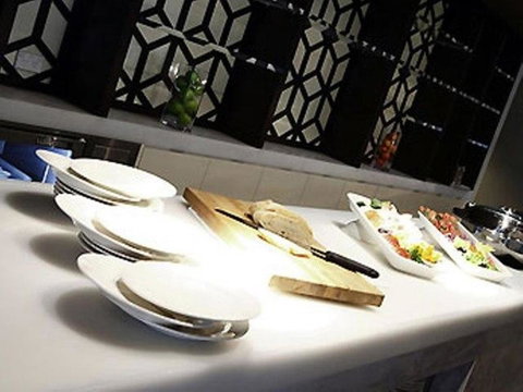 Novotel Canberra - Newcastle Accommodation 30