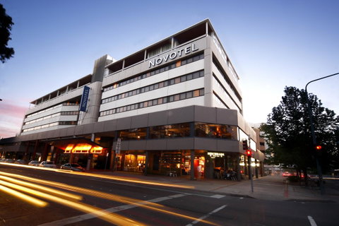 Novotel Canberra - Newcastle Accommodation 6