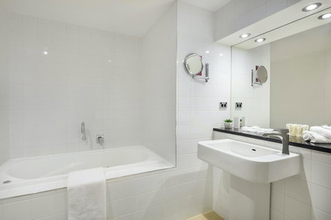 Crowne Plaza Canberra, An IHG Hotel - Newcastle Accommodation 28