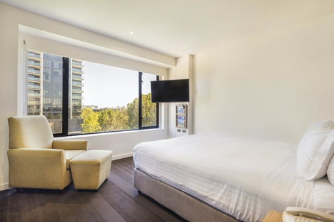 Crowne Plaza Canberra, An IHG Hotel - Newcastle Accommodation 21