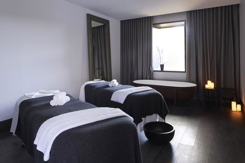 Hotel Realm - Newcastle Accommodation 23