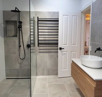 Boutique Beach House in the HEART of St. Kilda - Newcastle Accommodation