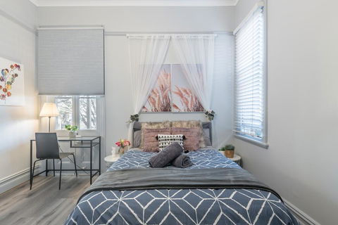 Boutique Private Rm Situated In The Heart Of Burwood1 - Newcastle Accommodation 0