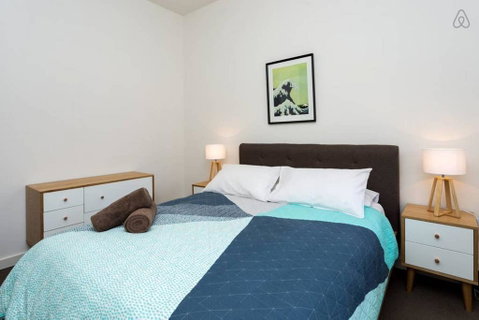 Bradman Modern Style A Walk To MCG, Swan St, CBD - Newcastle Accommodation 1