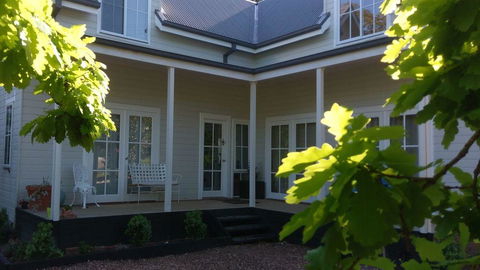 Bradshaw House - New Castle Tourism 0