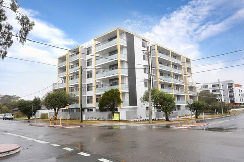 Brand New 2 Bedroom Apartment For 7 People - New Castle Tourism 1