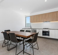 BRAND NEW OCEAN AVENUE TOWNHOUSE - Newcastle Accommodation