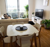 Breathtaking River  City Views Free Parking  WiFi - Newcastle Accommodation