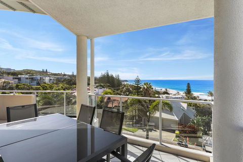Breathtaking Views Of Sunshine Beach - Unit 7/21 Park Crescent - Newcastle Accommodation 0