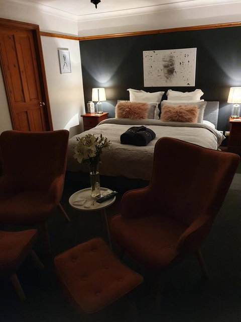 Brick Creek House - Newcastle Accommodation 1