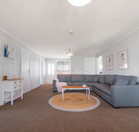 Bridport Holiday House - Newcastle Accommodation