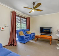 Bright Neat  Convenient House - Newcastle Accommodation