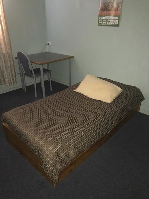 Broken Hill Tourist Lodge - Newcastle Accommodation 1