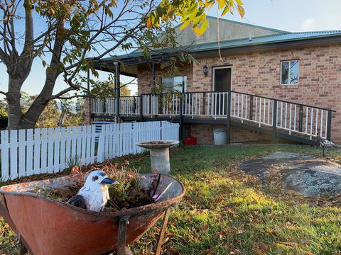 Bryn Glas Farm Stay - New Castle Tourism 0