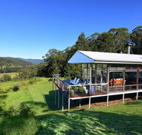 Budderoo - Unique with 270 degree views - Newcastle Accommodation