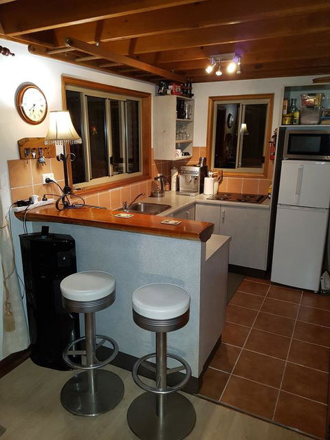 Bundera Lodge - New Castle Tourism 3
