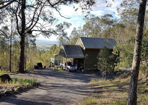 Bundera Lodge - New Castle Tourism 0
