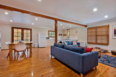 Bunyip Cottage - Newcastle Accommodation 3