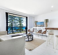 Burleigh By The Sea - Newcastle Accommodation