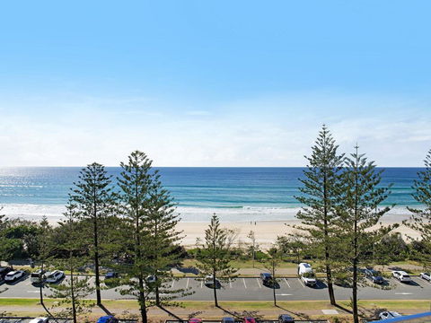 Burleigh Heads Private 2 Bed Ocean View - Newcastle Accommodation 1