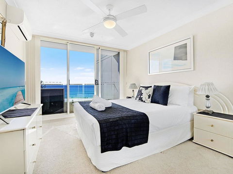 Burleigh Heads Private 2 Bed Ocean View - Newcastle Accommodation 2