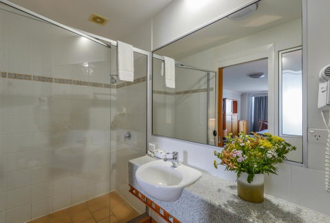 Burnett Riverside Hotel - Newcastle Accommodation 2
