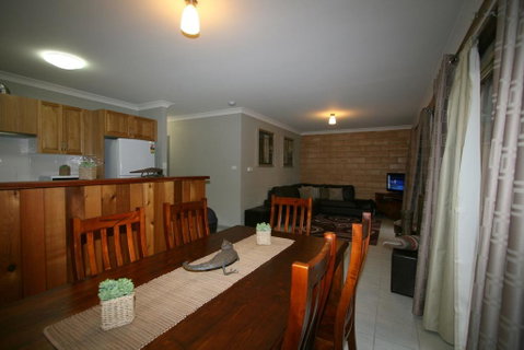 Burramys 4/1 Kirwan Close - Newcastle Accommodation 2