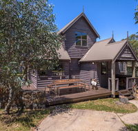 Burrinjuck - Newcastle Accommodation