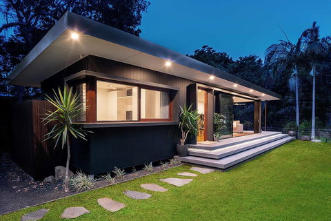 Byron Beach Retreats - New Castle Tourism 0