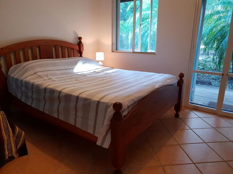 Byron Hinterland Hideaway - New Castle Tourism 3
