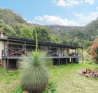Cabbage Tree Farm - Seclusion and tranquillity - Newcastle Accommodation