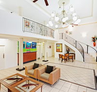 Cairns Queens Court - New Castle Tourism