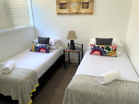 Canberra Short Term And Holiday Accommodation - Newcastle Accommodation 1