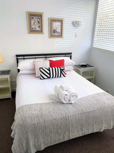 Canberra Short Term And Holiday Accommodation - Newcastle Accommodation 3