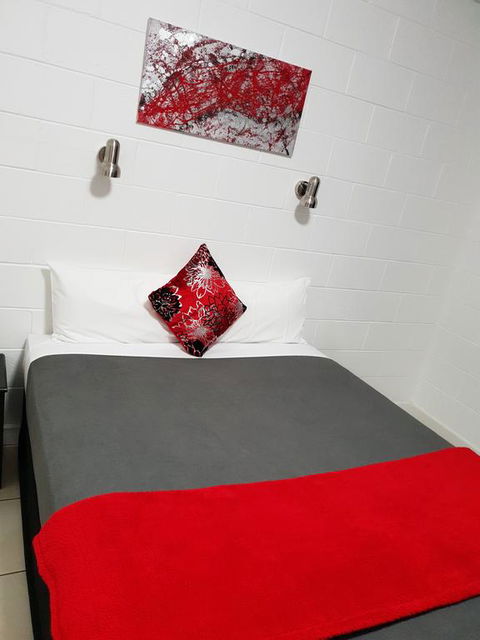 Capricorn Hotel - Newcastle Accommodation 1