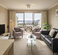 Cascades 18/3 Kurrajong Street - Newcastle Accommodation