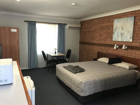 Castlereagh Motor Inn - Newcastle Accommodation 3