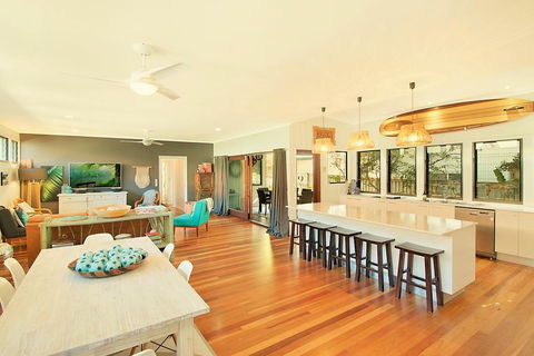 Casuarina Cabana - New Castle Tourism 0