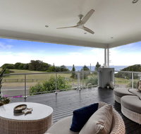 Caves Luxury Beachside Escape - literally across the road from Surf Club - Newcastle Accommodation