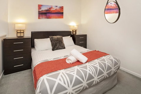 Central Abode-Modern Apartment In The Heart Of Jindabyne - Newcastle Accommodation 2