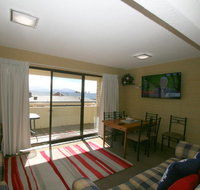 Central Park 10/1 Snowy River Avenue - Newcastle Accommodation