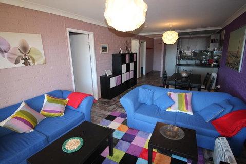 Central Park 14 - Centrally Located With Views To The Mountains - Newcastle Accommodation 0