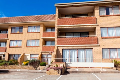 Central Park 14 - Centrally Located With Views To The Mountains - Newcastle Accommodation 1