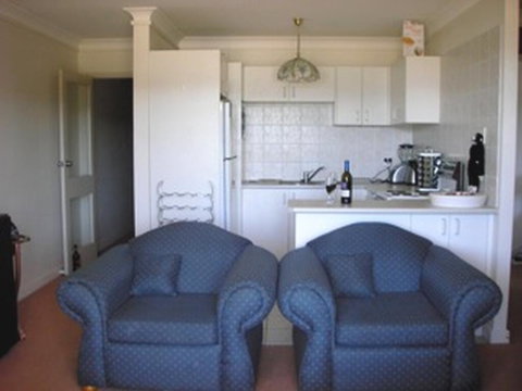 Central Park Apartment - Newcastle Accommodation 2